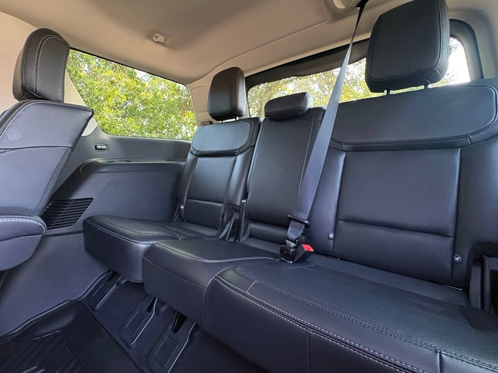 Used 2025 Ford Expedition Platinum AWD/4WD image 14