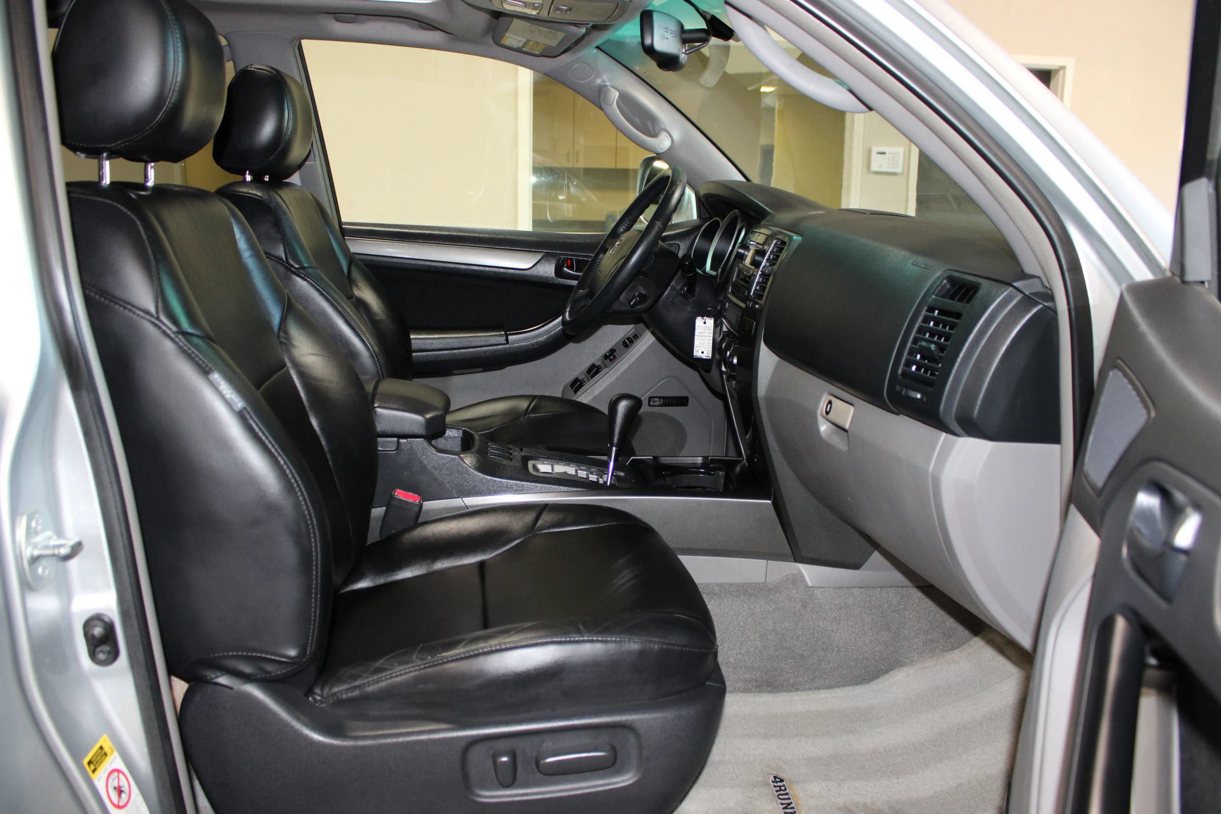 Used 2008 Toyota 4Runner Sport RWD image 26