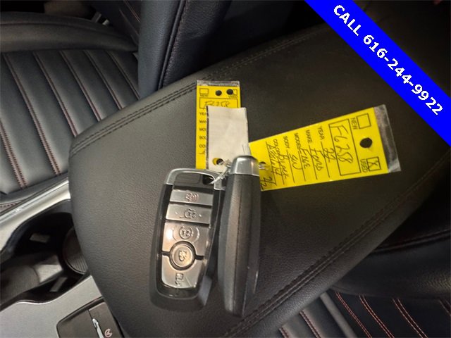 Used 2022 Ford Edge SEL w/ Sport Appearance Package image 25