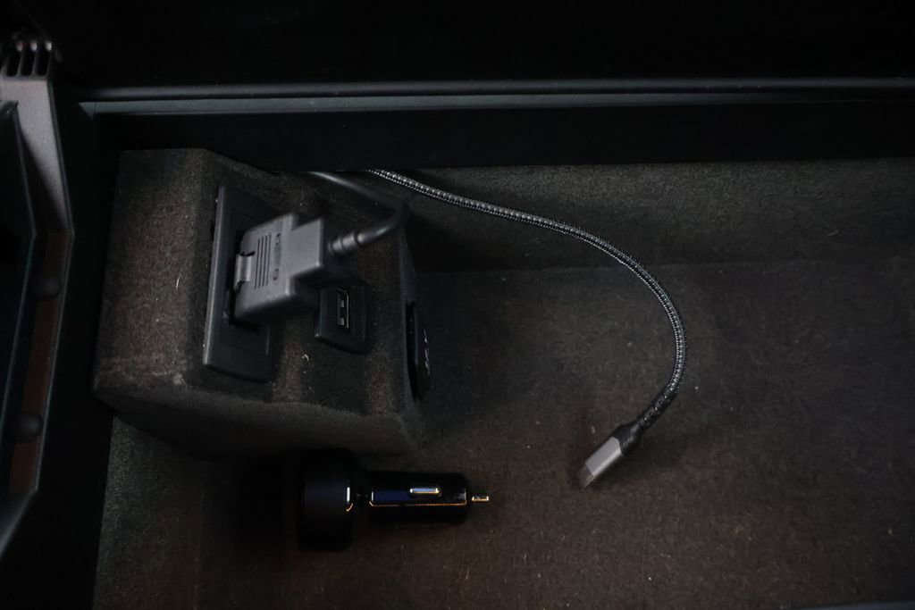 Used 2013 Mercedes-Benz SL 63 AMG image 33