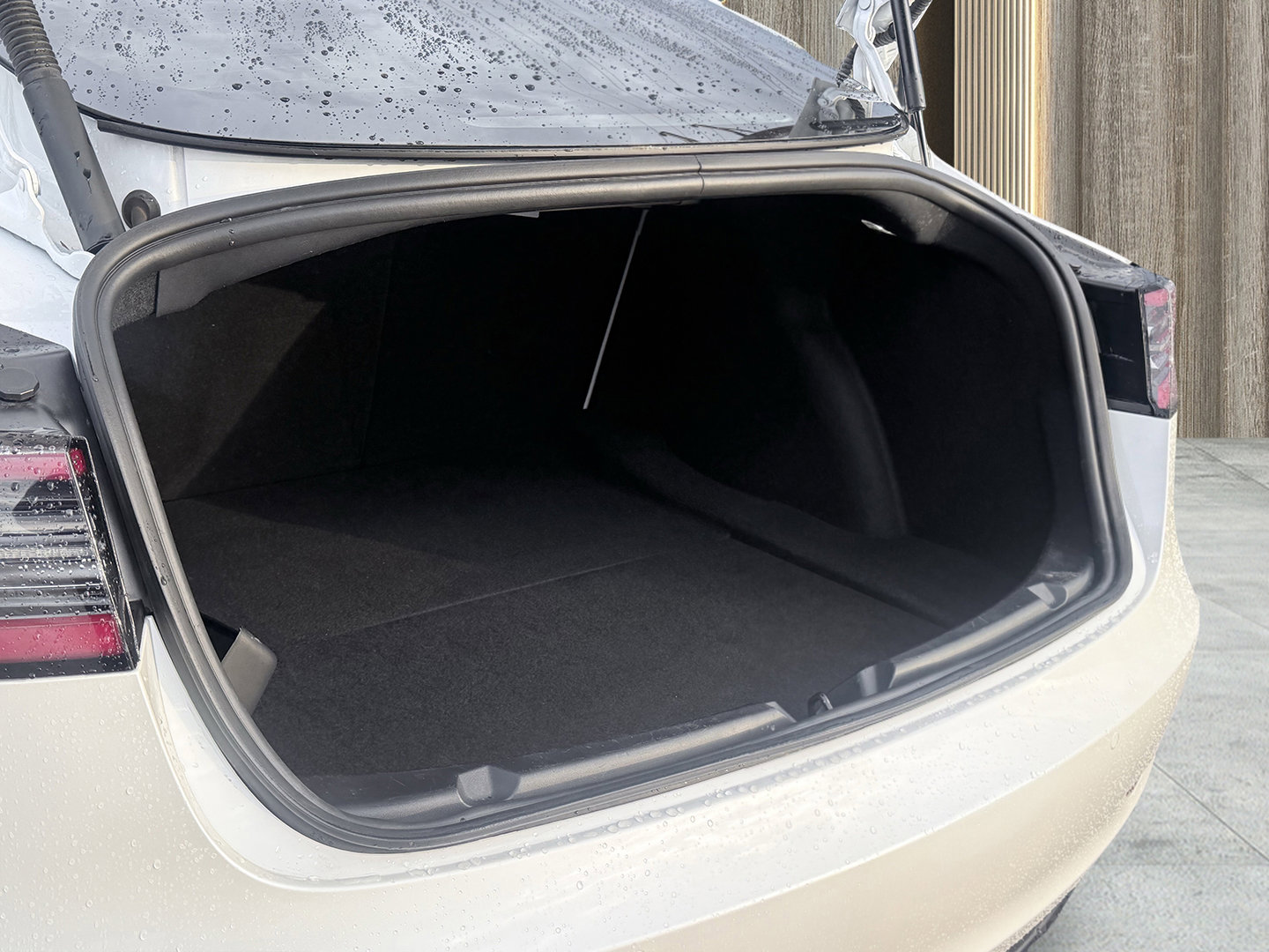 Used 2021 Tesla Model 3 Standard Range Plus image 26