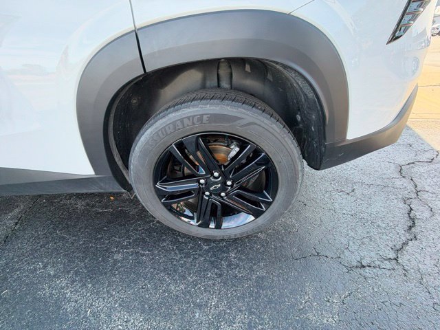 Used 2025 Chevrolet Trax ACTIV w/ Sunroof Package FWD image 26