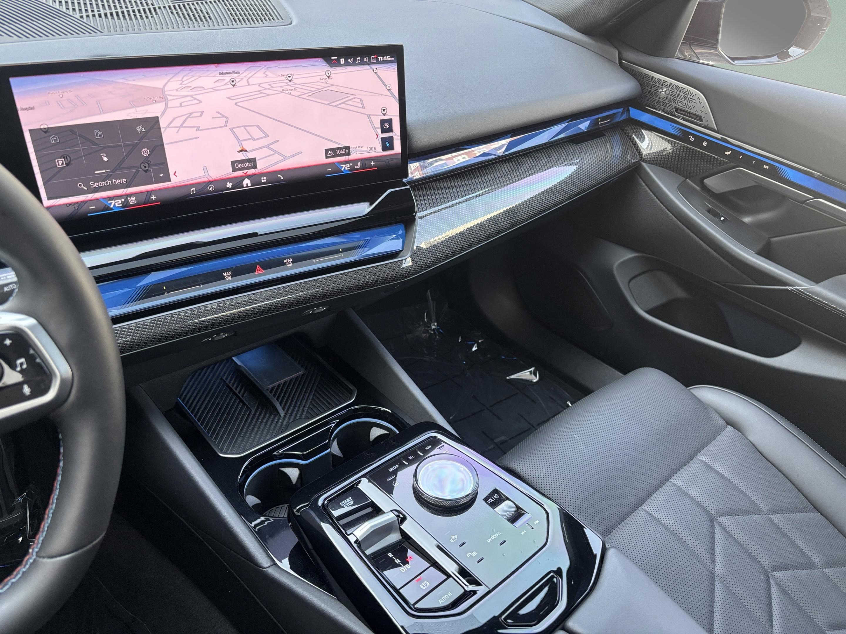 Used 2024 BMW i5 M60 w/ Premium Package image 12