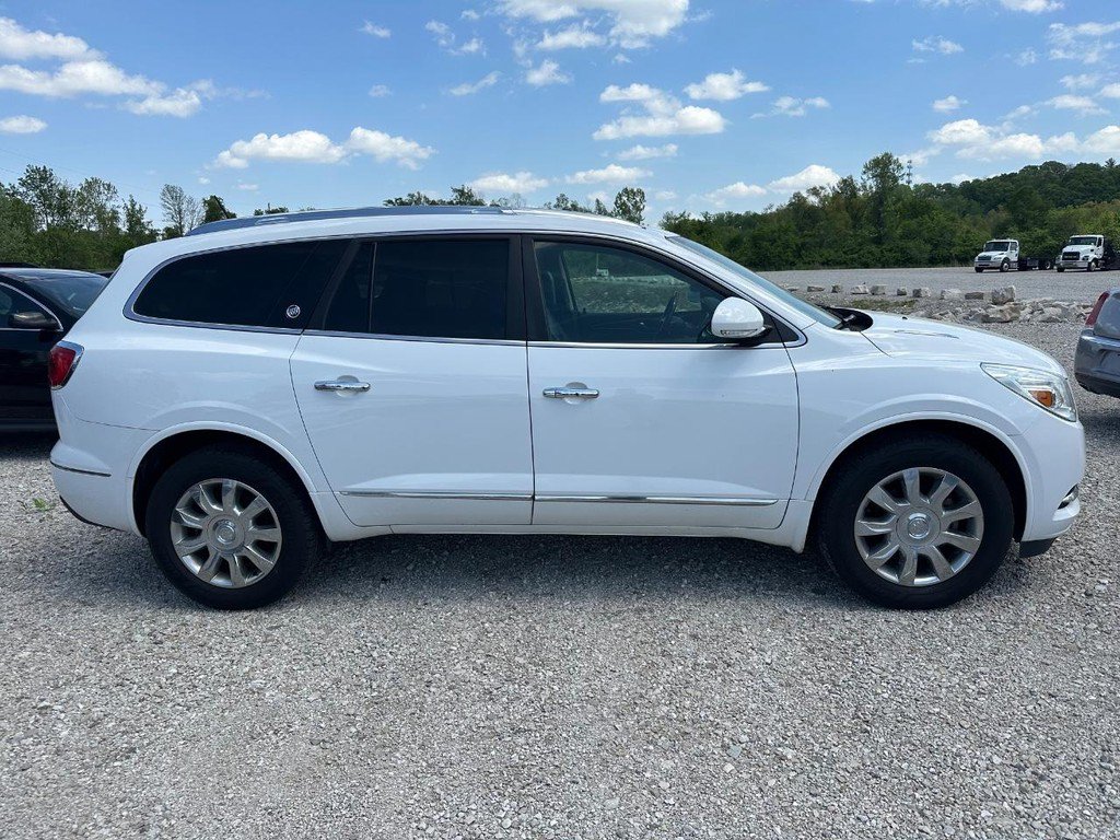 Used 2017 Buick Enclave Leather FWD image 2