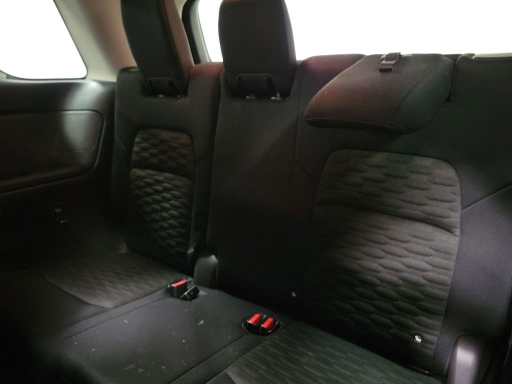 Used 2022 Nissan Pathfinder SV image 22