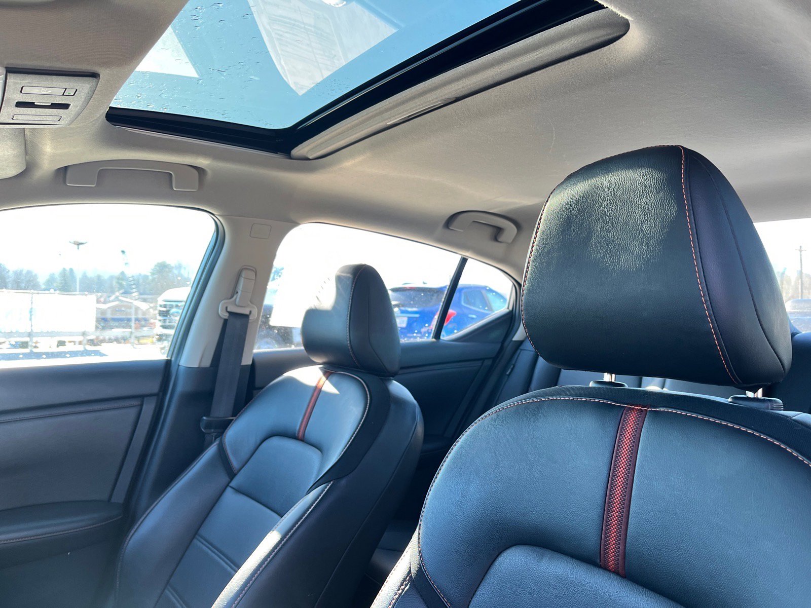 Used 2023 Nissan Sentra SR w/ SR Premium Package image 7