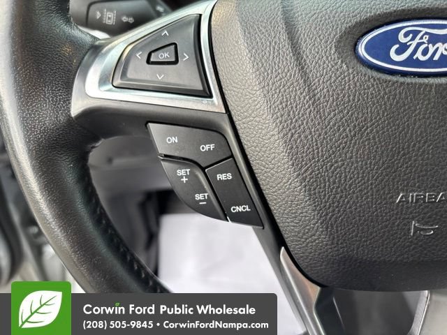 Used 2022 Ford Edge Titanium AWD/4WD image 18