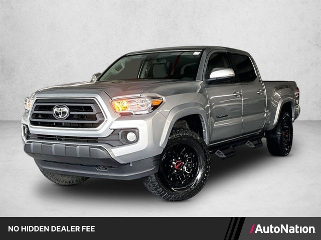 Used 2022 Toyota Tacoma SR5 w/ Technology Package RWD image 1