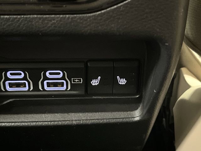 Used 2022 Jeep Grand Cherokee Limited w/ Luxury Tech Group II image 34