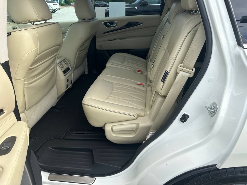 Used 2019 INFINITI QX60 Luxe w/ Sensory Package AWD/4WD image 17