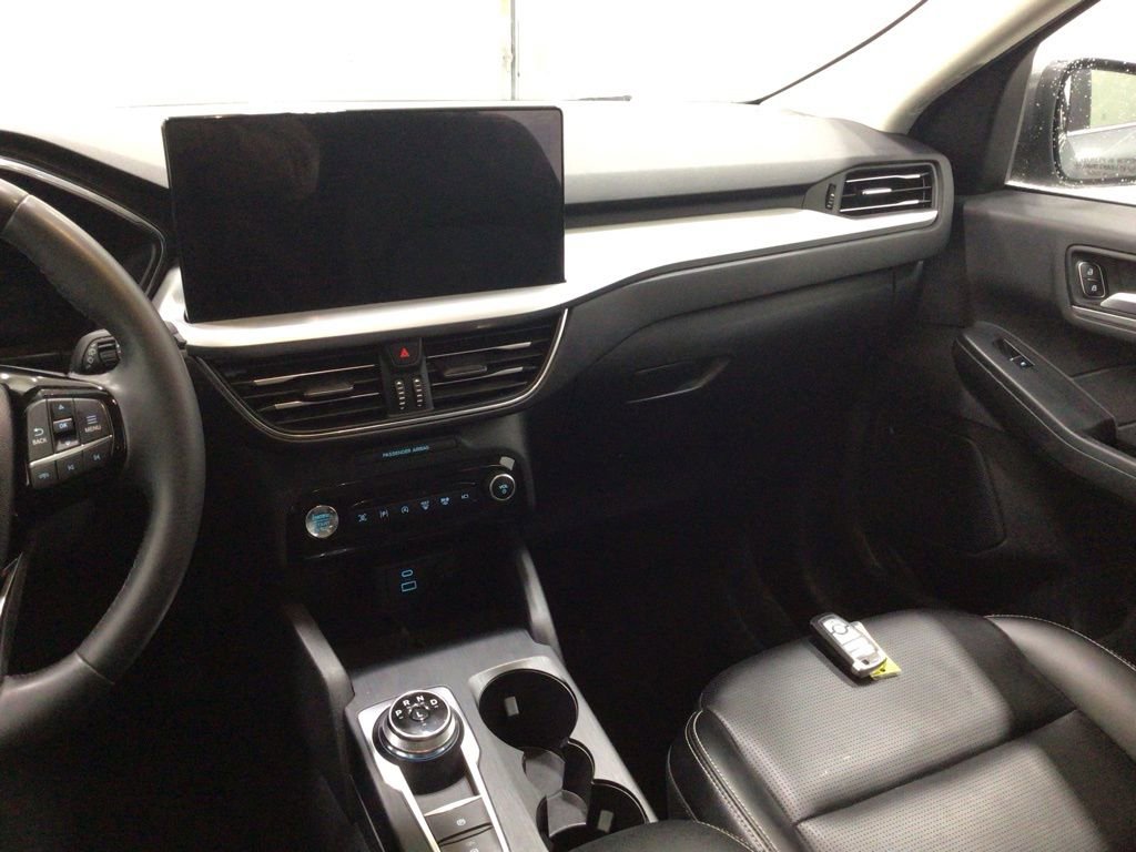 Used 2023 Ford Escape Platinum image 33