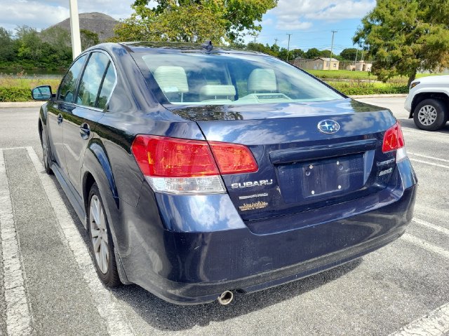 Used 2014 Subaru Legacy 2.5i Limited w/ Moonroof Package AWD/4WD image 4