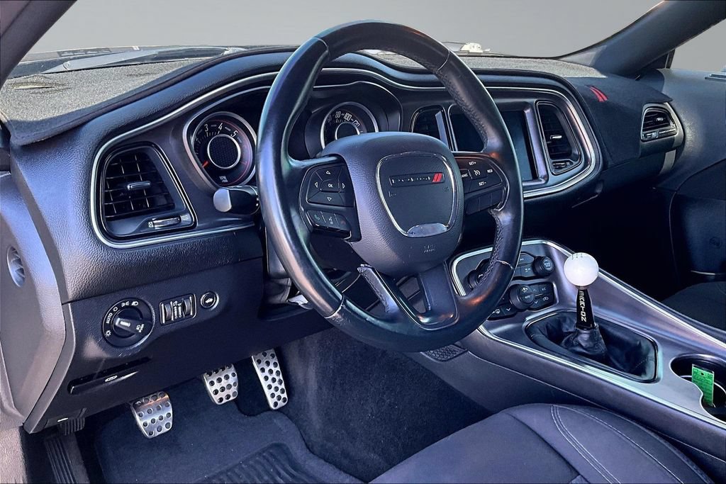 Used 2015 Dodge Challenger R/T w/ Quick Order Package 22B R/T RWD image 14