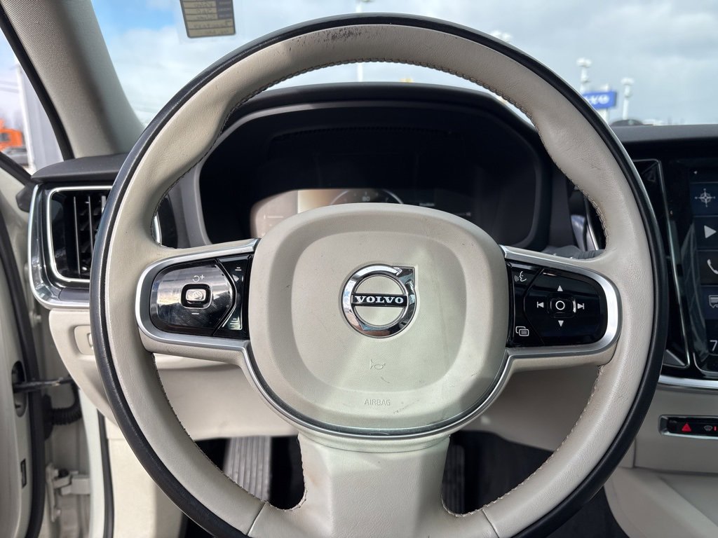 Used 2019 Volvo S60 T6 Momentum w/ Premium Package image 20