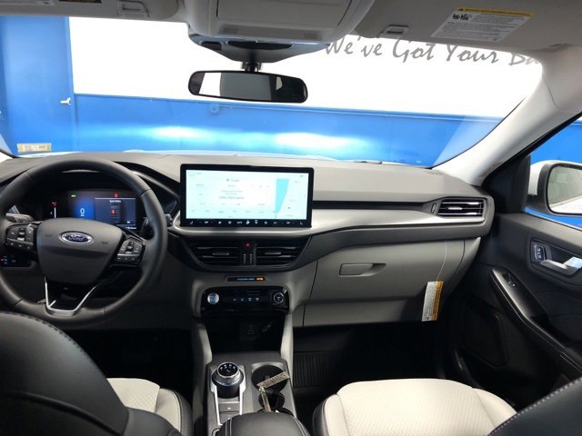 New 2025 Ford Escape SE image 14