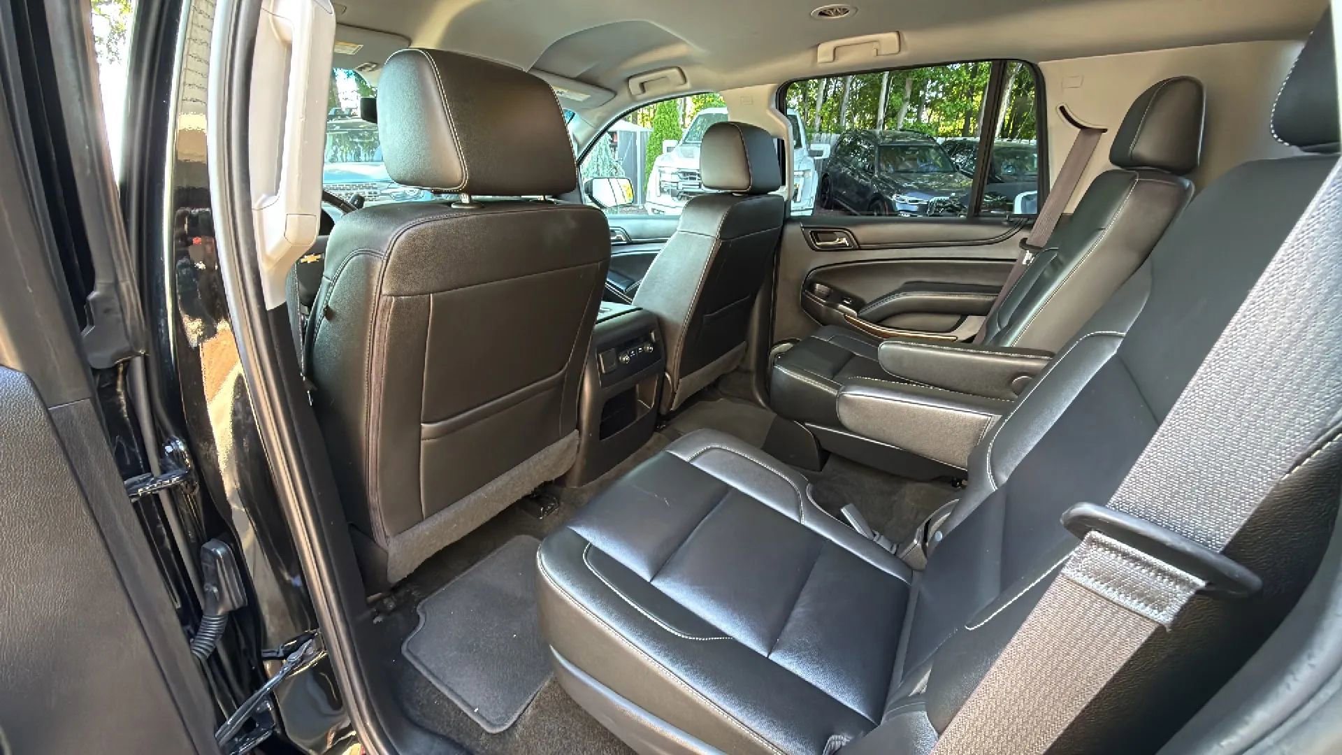 Used 2017 Chevrolet Tahoe LT AWD/4WD image 18
