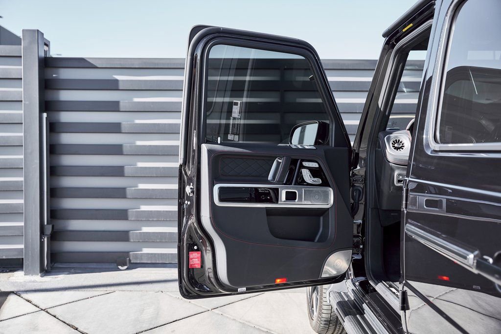 Used 2025 Mercedes-Benz G 63 AMG 4MATIC image 30