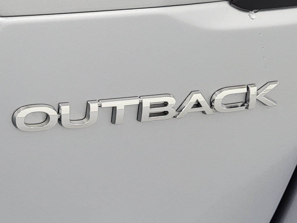 Used 2022 Subaru Outback Premium AWD/4WD image 10