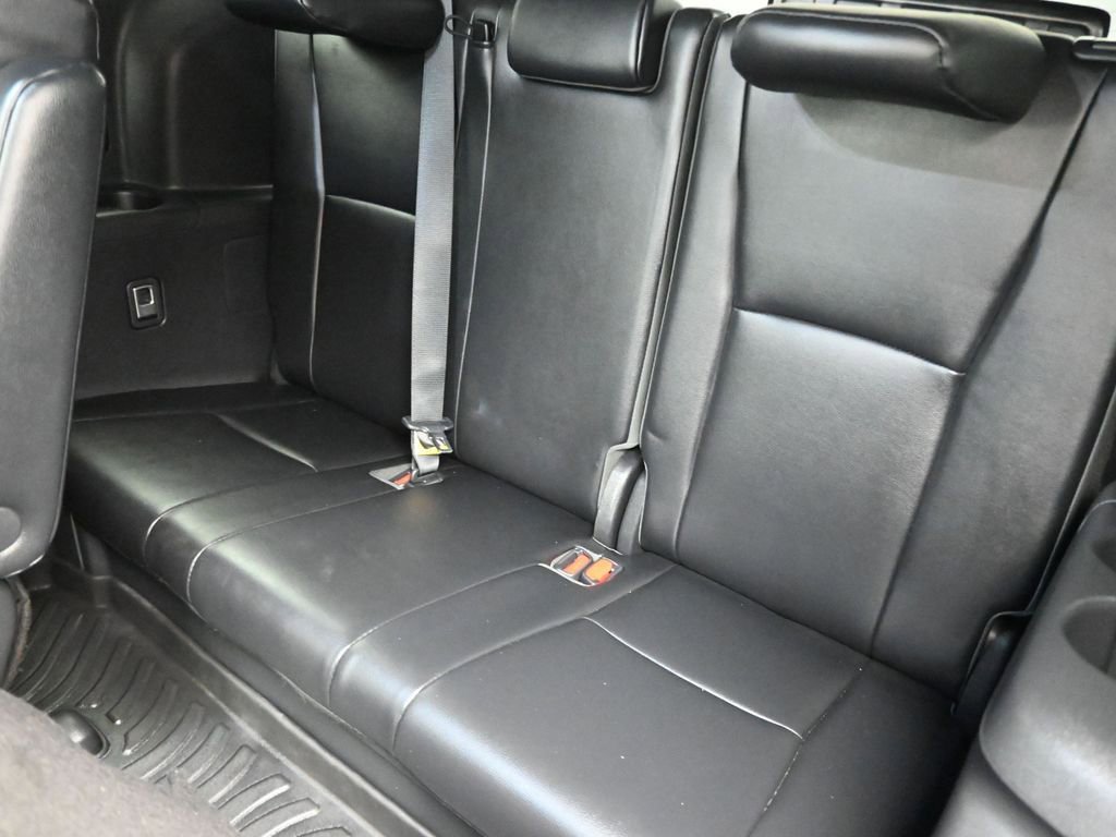 Used 2021 Toyota Highlander XLE image 20
