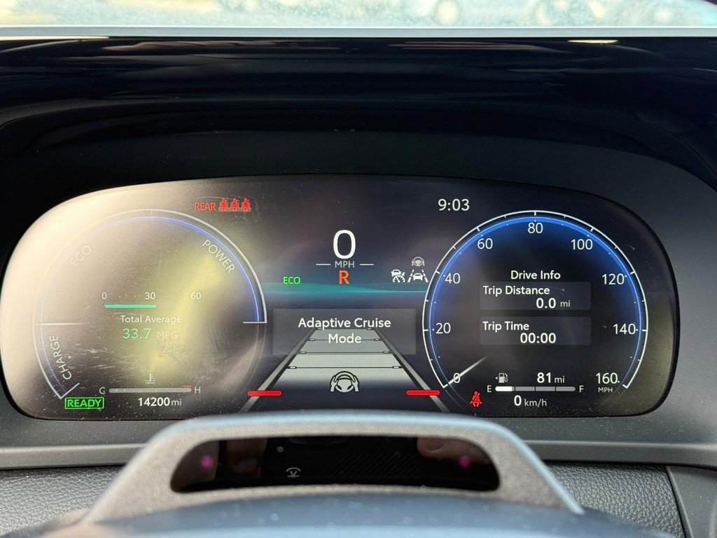 Certified 2025 Toyota Crown Signia w/ Advanced Technology Package image 27