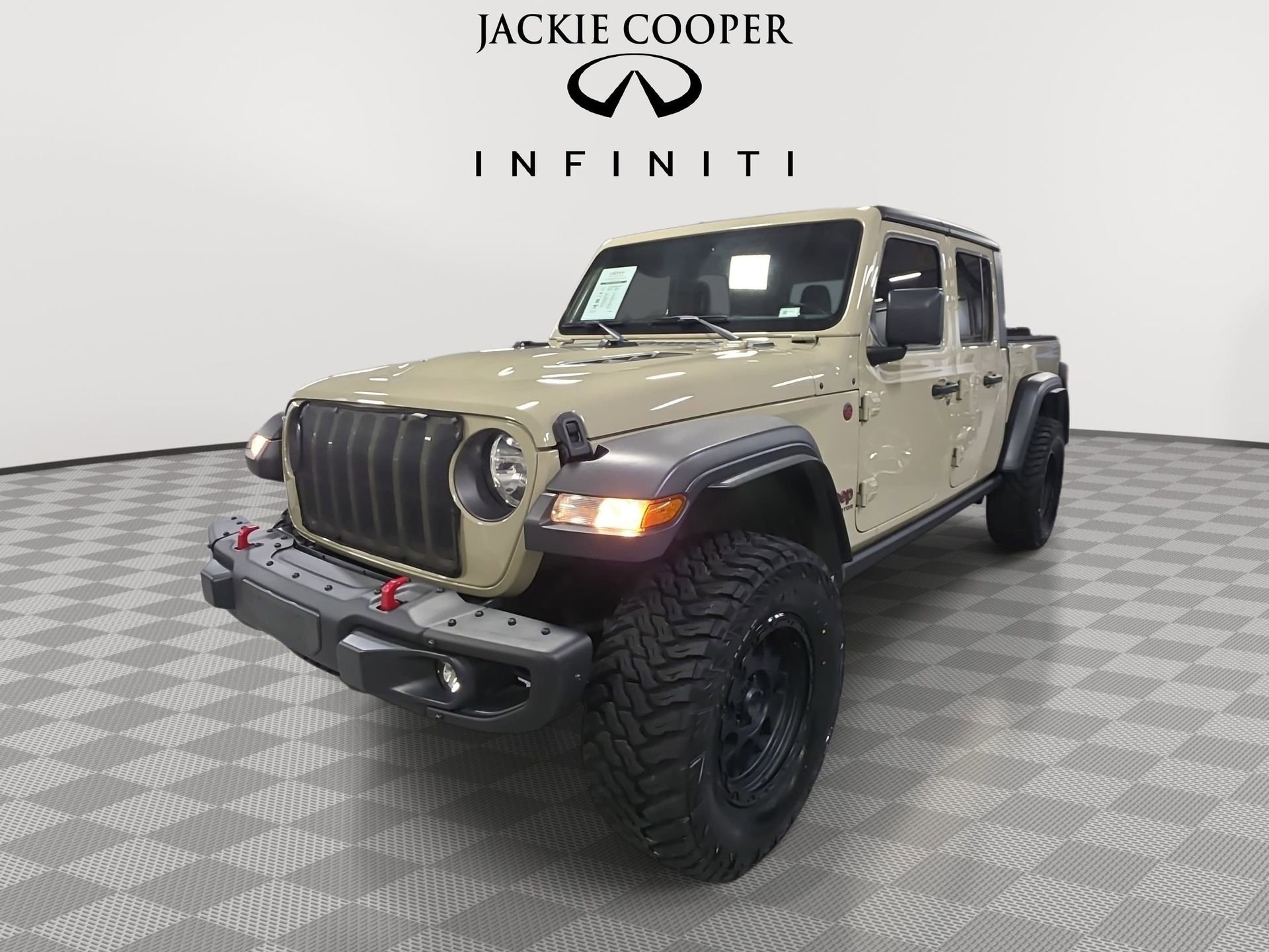 Used 2020 Jeep Gladiator Rubicon w/ Cold Weather Group AWD/4WD image 1