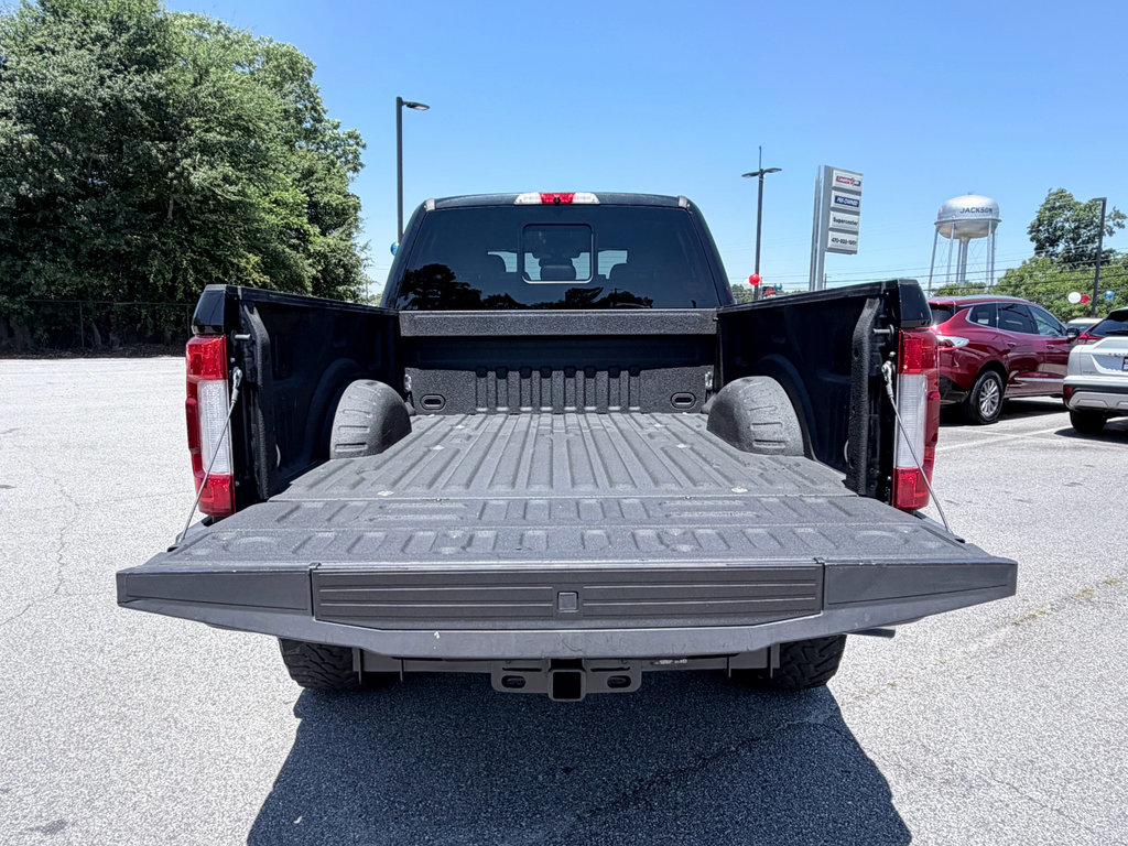 Used 2017 Ford F250 Platinum w/ Platinum Ultimate Package AWD/4WD image 9