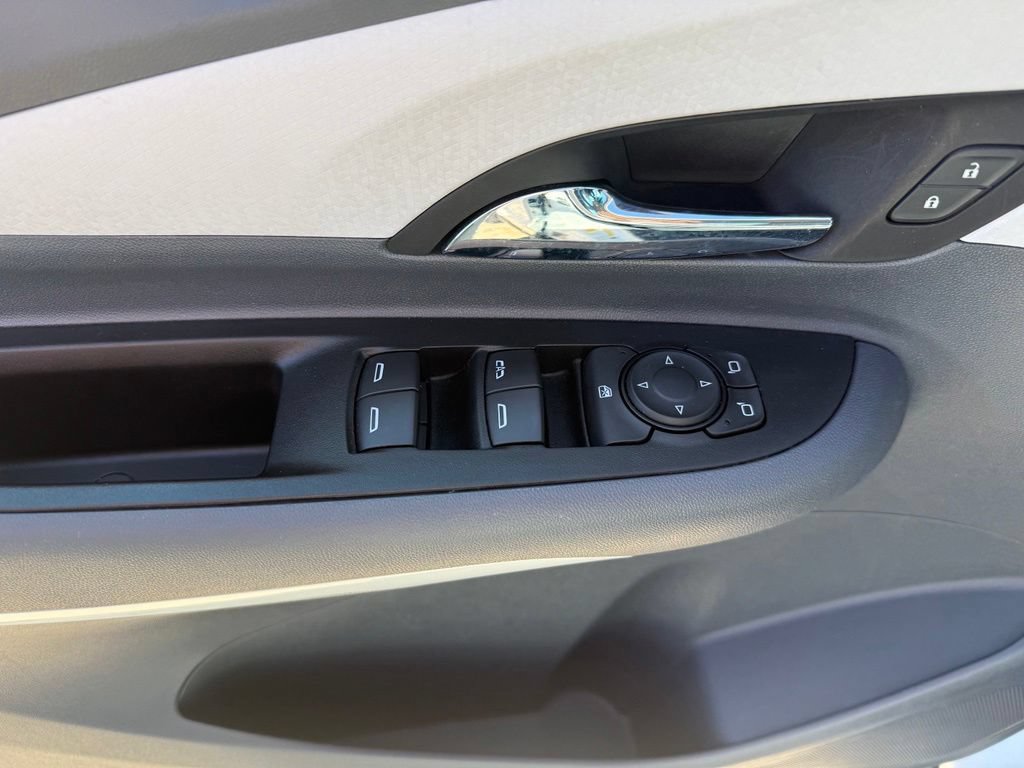 Used 2021 Chevrolet Bolt LT FWD image 25