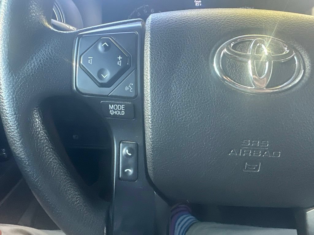 Used 2022 Toyota Tacoma SR RWD image 10