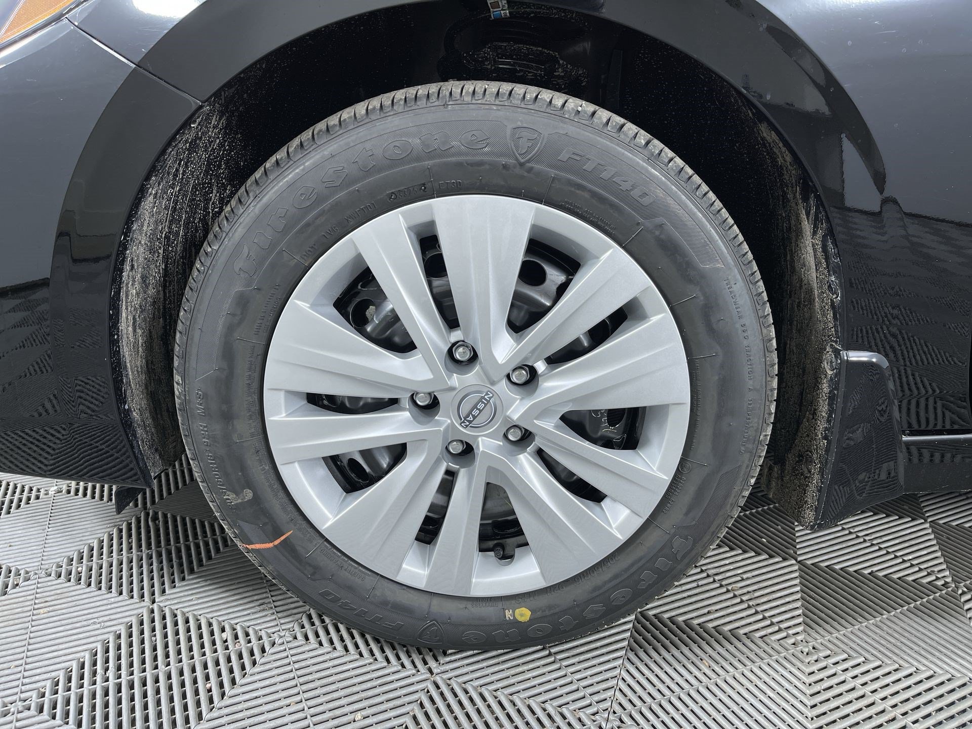 Certified 2025 Nissan Sentra S FWD image 23