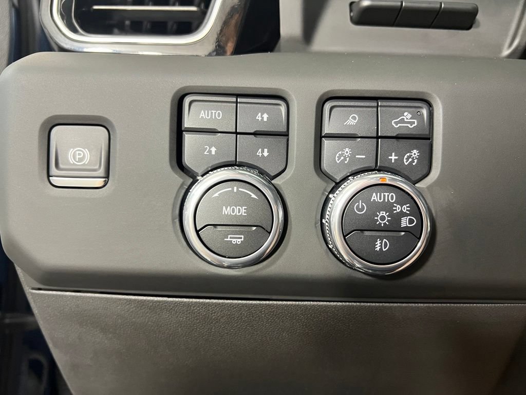 Used 2026 GMC Sierra 1500 Denali AWD/4WD image 36