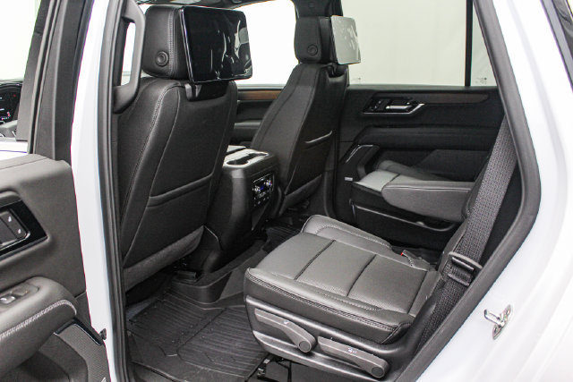 New 2026 GMC Yukon Denali w/ Denali Reserve Package AWD/4WD image 14