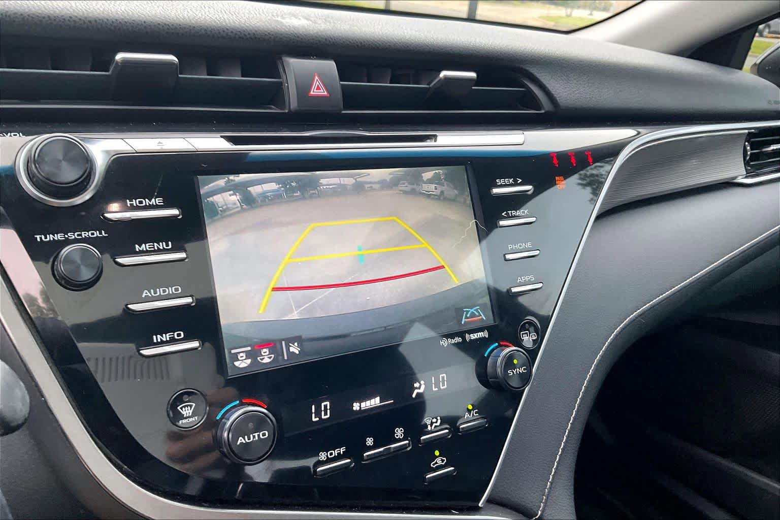 Used 2018 Toyota Camry SE w/ Audio Package FWD image 26