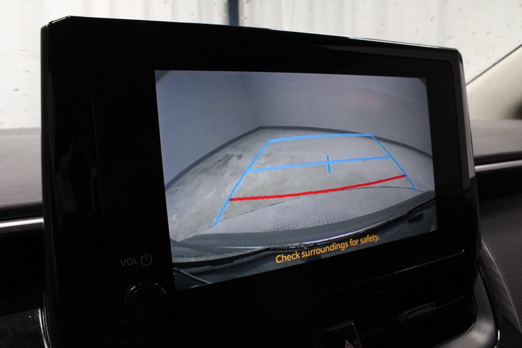 Used 2024 Toyota Corolla LE FWD image 4