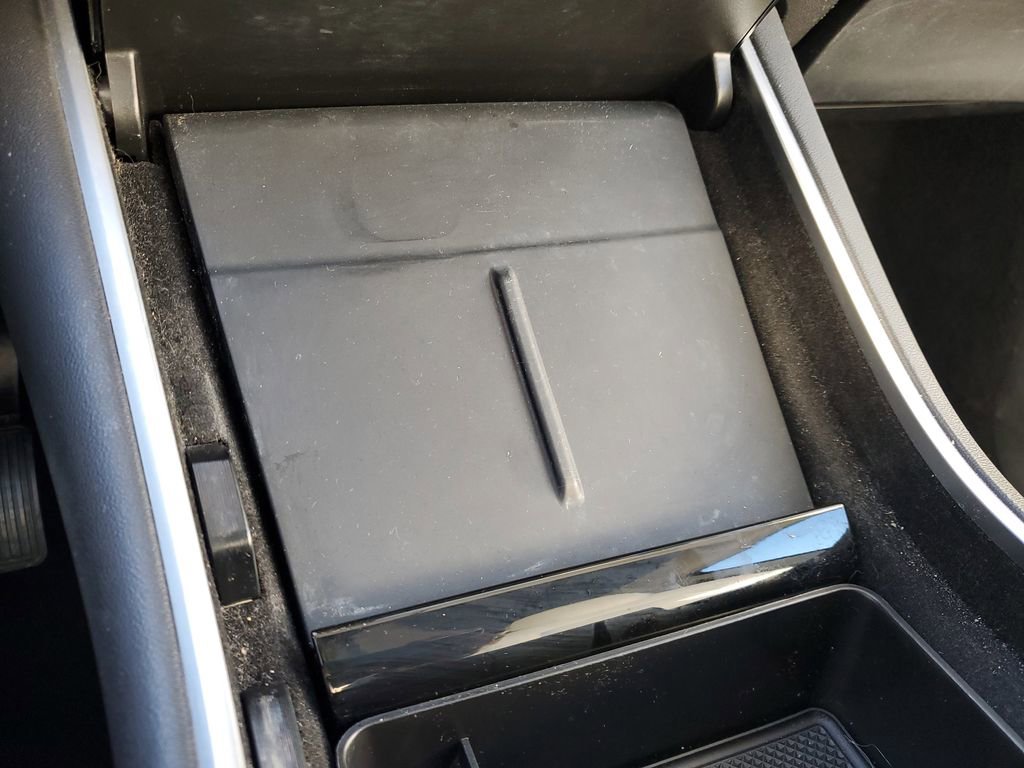 Used 2020 Tesla Model Y Long Range image 24