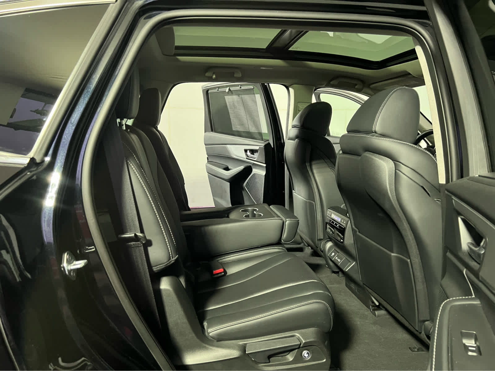 Certified 2023 Acura MDX SH-AWD w/ Technology Package image 29