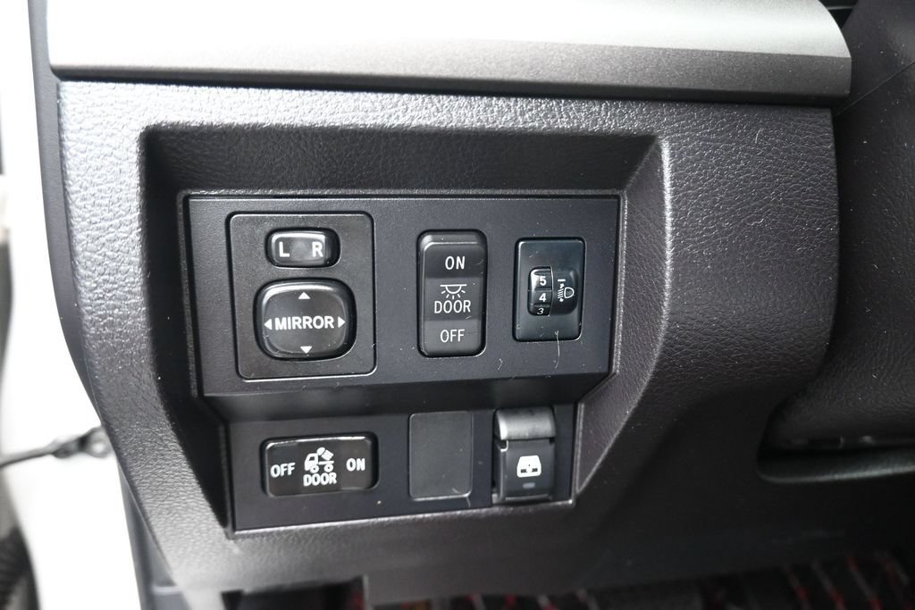 Used 2016 Toyota Tundra SR5 w/ TRD Off Road Package AWD/4WD image 25