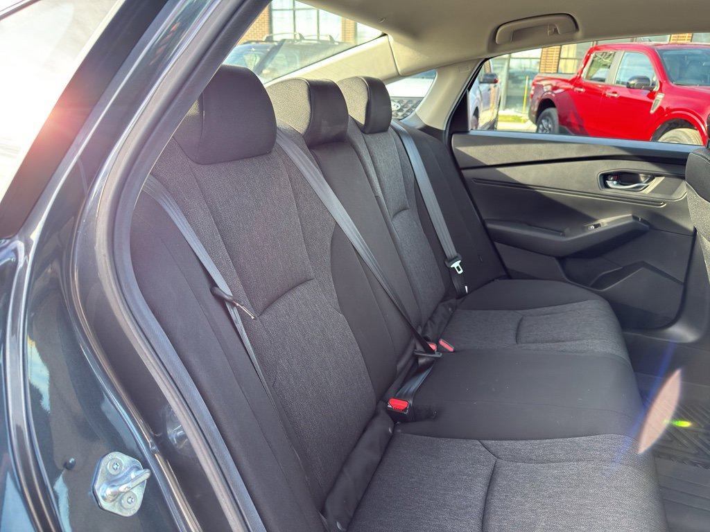 Used 2025 Honda Accord LX image 27