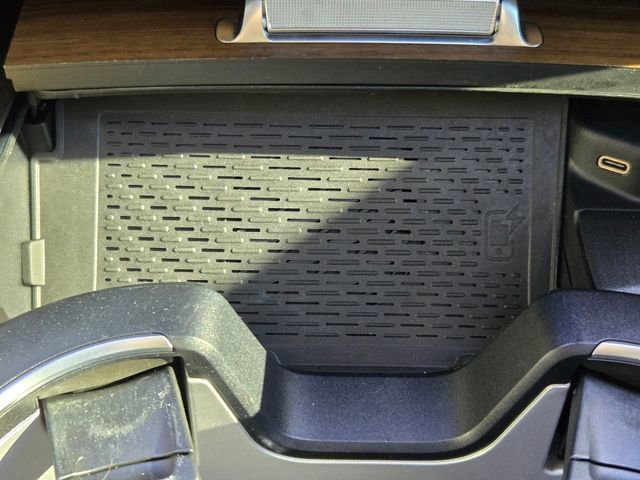 Used 2024 Mercedes-Benz GLS 580 4MATIC image 32