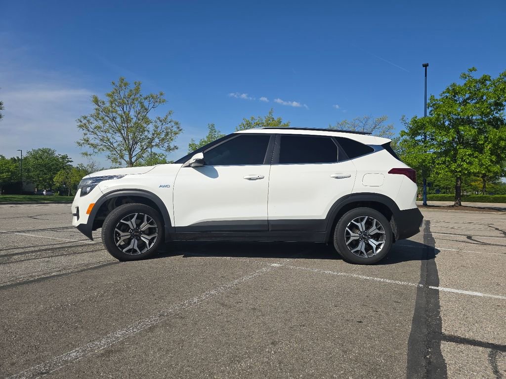 Used 2021 Kia Seltos EX AWD/4WD image 13