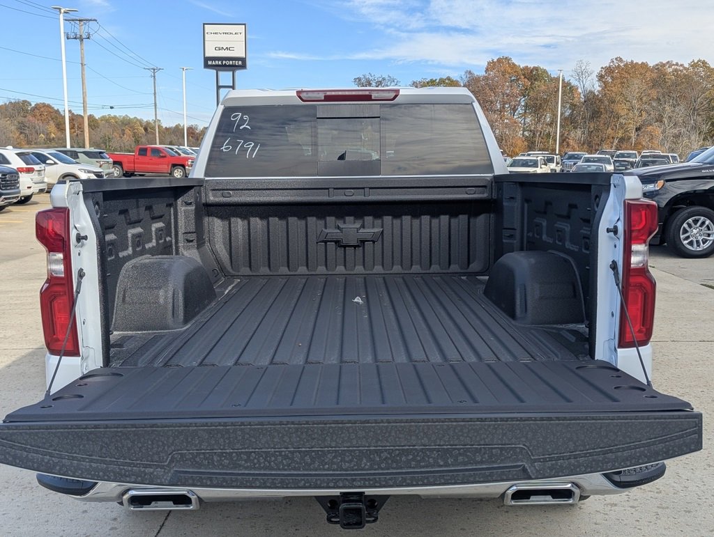 New 2026 Chevrolet Silverado 1500 LTZ w/ LTZ Premium Package image 13