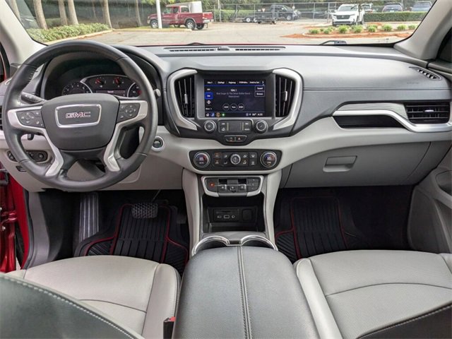 Used 2022 GMC Terrain SLT image 14