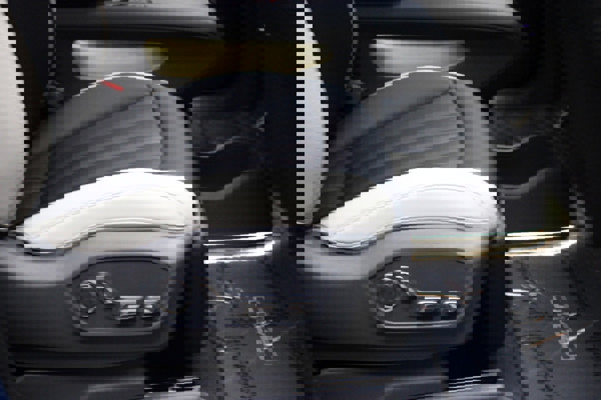 Used 2024 Kia EV9 GT-Line image 19