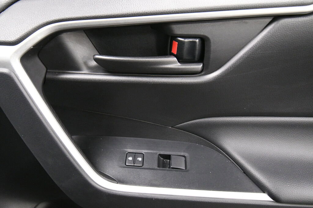 Certified 2023 Toyota RAV4 LE image 26