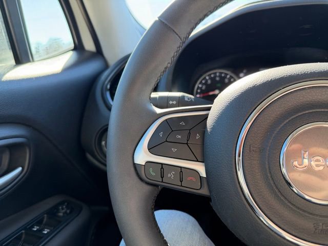 Used 2023 Jeep Renegade Altitude image 27