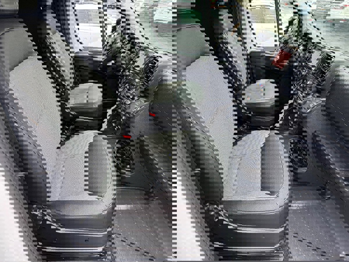 Used 2025 RAM ProMaster 2500 w/ Convenience Group image 16