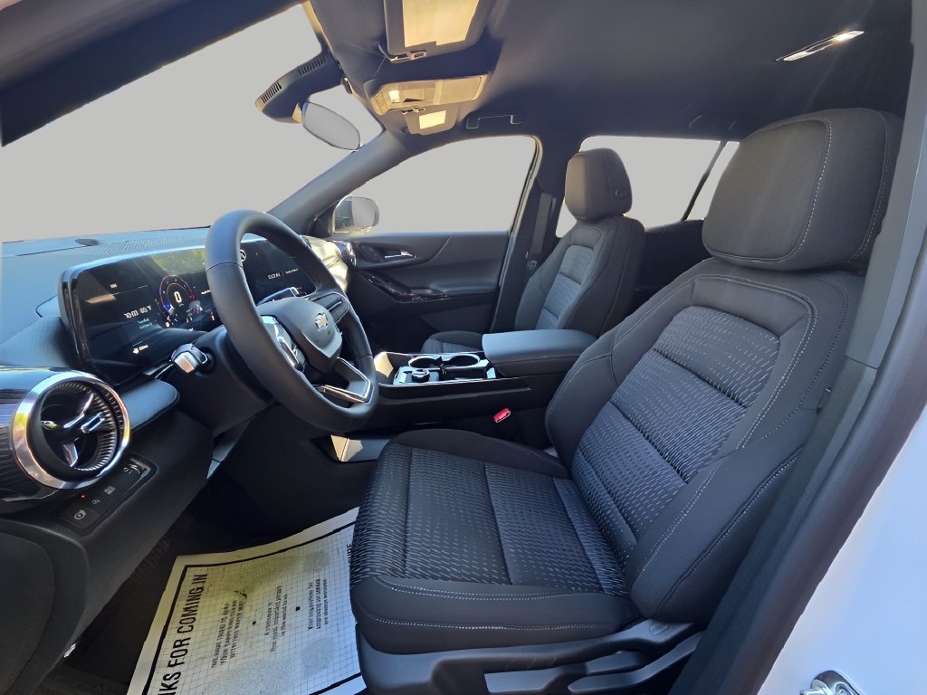 New 2027 Chevrolet Equinox LT FWD image 16