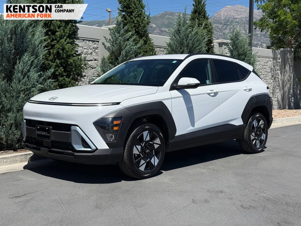 Used 2025 Hyundai Kona SEL AWD/4WD image 3