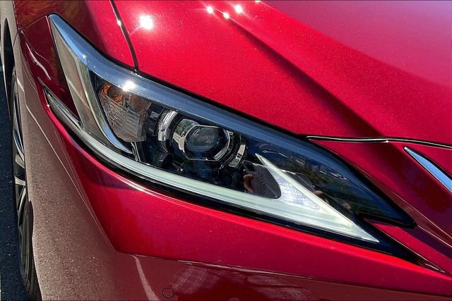 Certified 2023 Lexus ES 350 w/ Premium Package FWD image 32