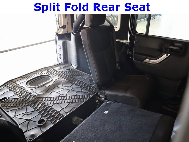 Used 2015 Jeep Wrangler Unlimited Rubicon w/ Max Tow Package image 19