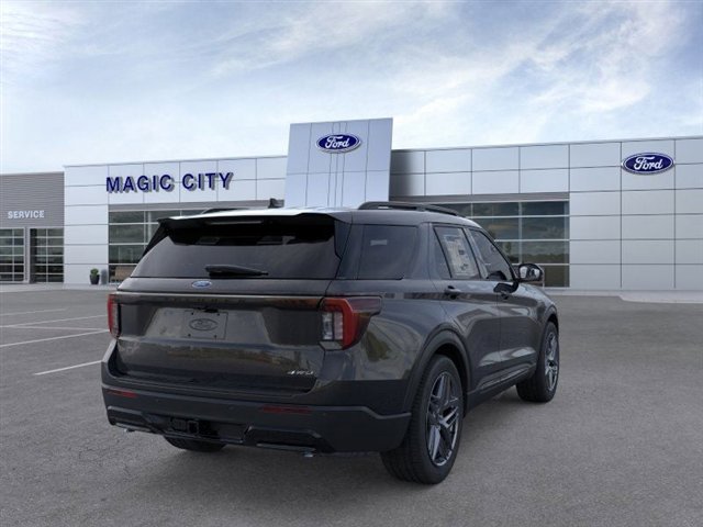 New 2026 Ford Explorer ST-Line w/ ST-Line Street Pack image 8